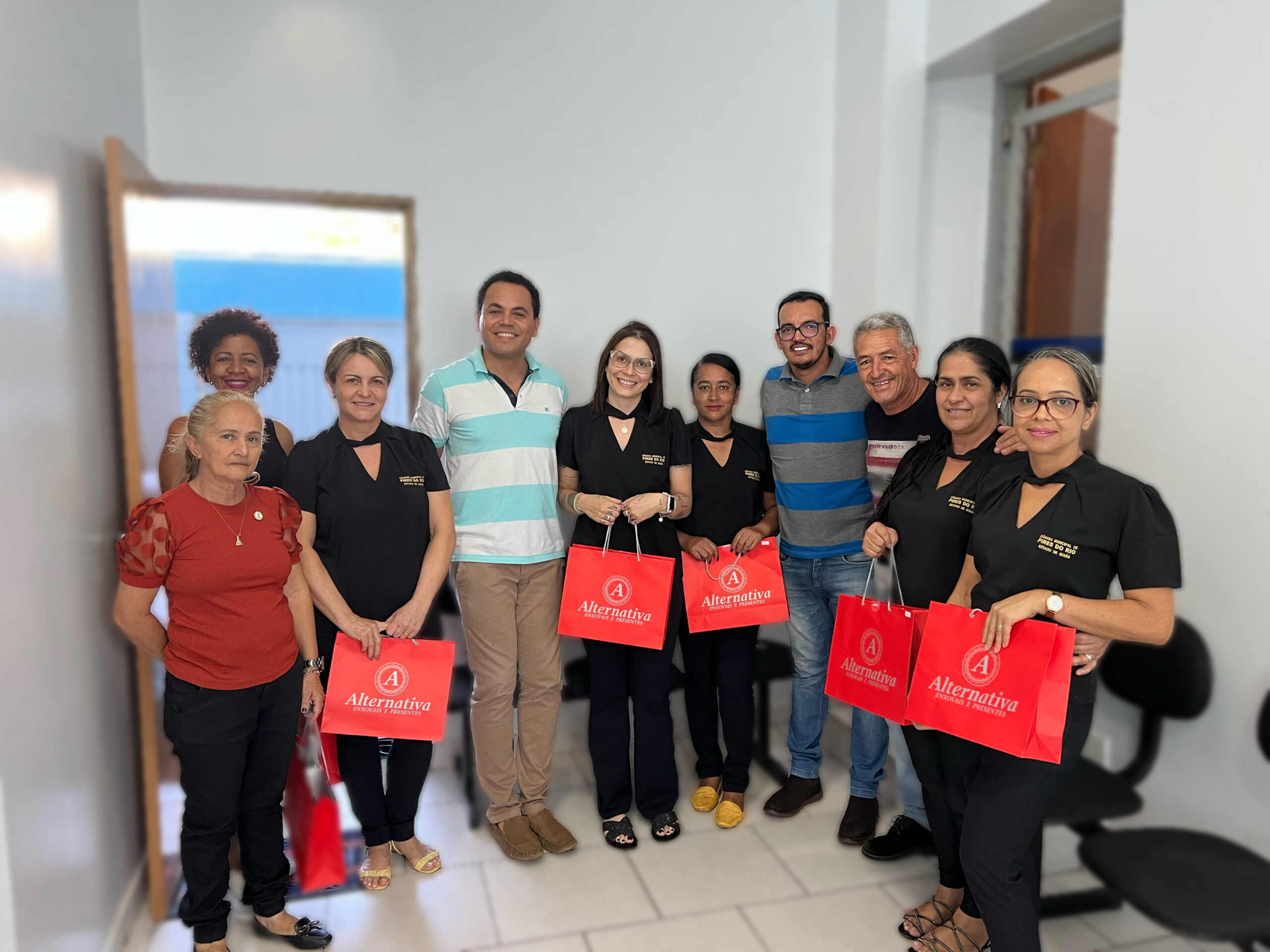 Servidoras e Vereadora são homenageadas no Dia das Mães — Foto: Divulgação.